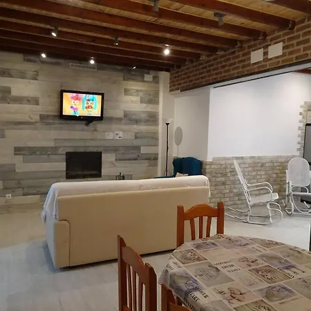 Casa Rural Con Chimenea Y Jacuzzi Sella